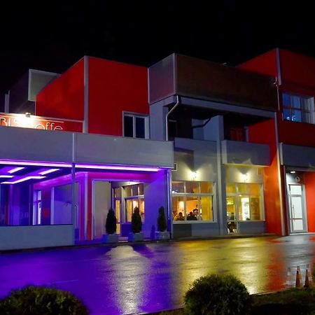 Prenociste Bis Hotel Prijepolje Bagian luar foto