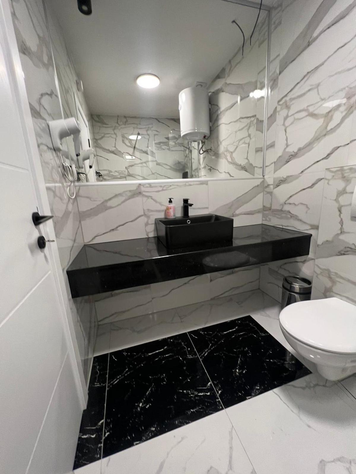 Prenociste Bis Hotel Prijepolje Bagian luar foto