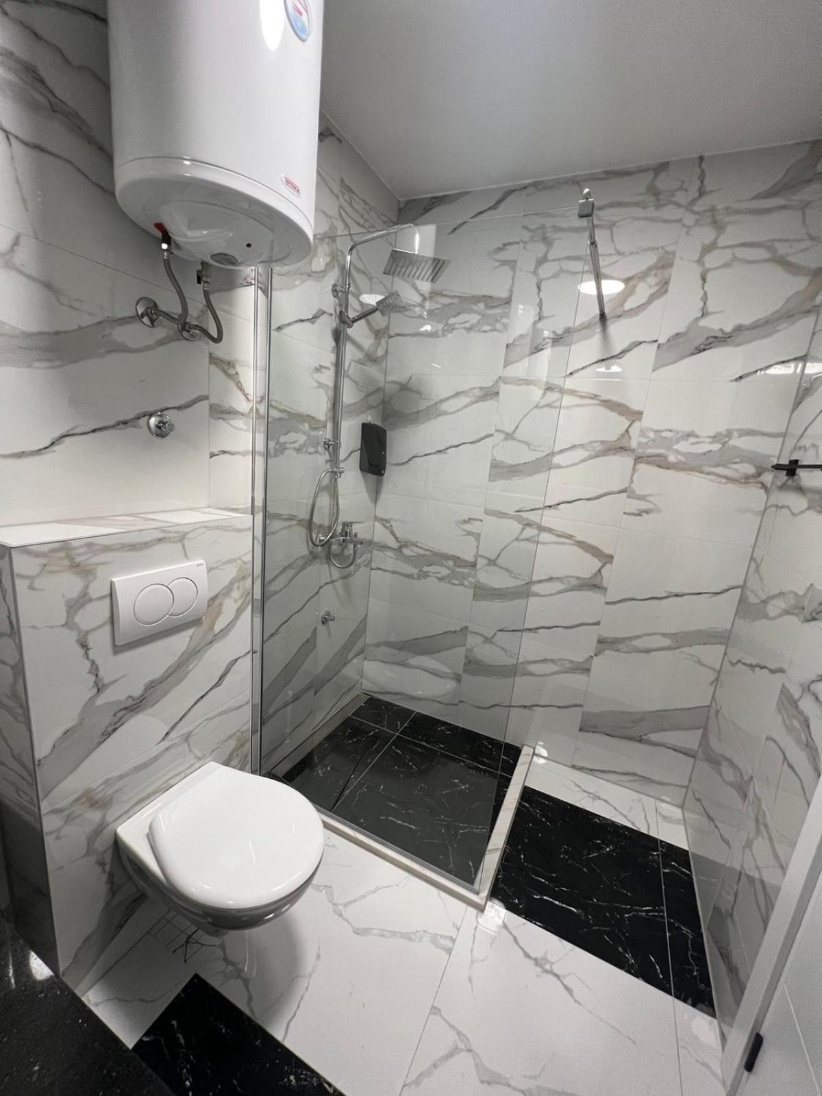 Prenociste Bis Hotel Prijepolje Bagian luar foto