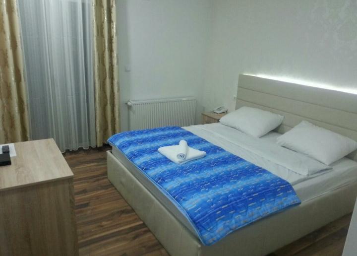 Prenociste Bis Hotel Prijepolje Bagian luar foto