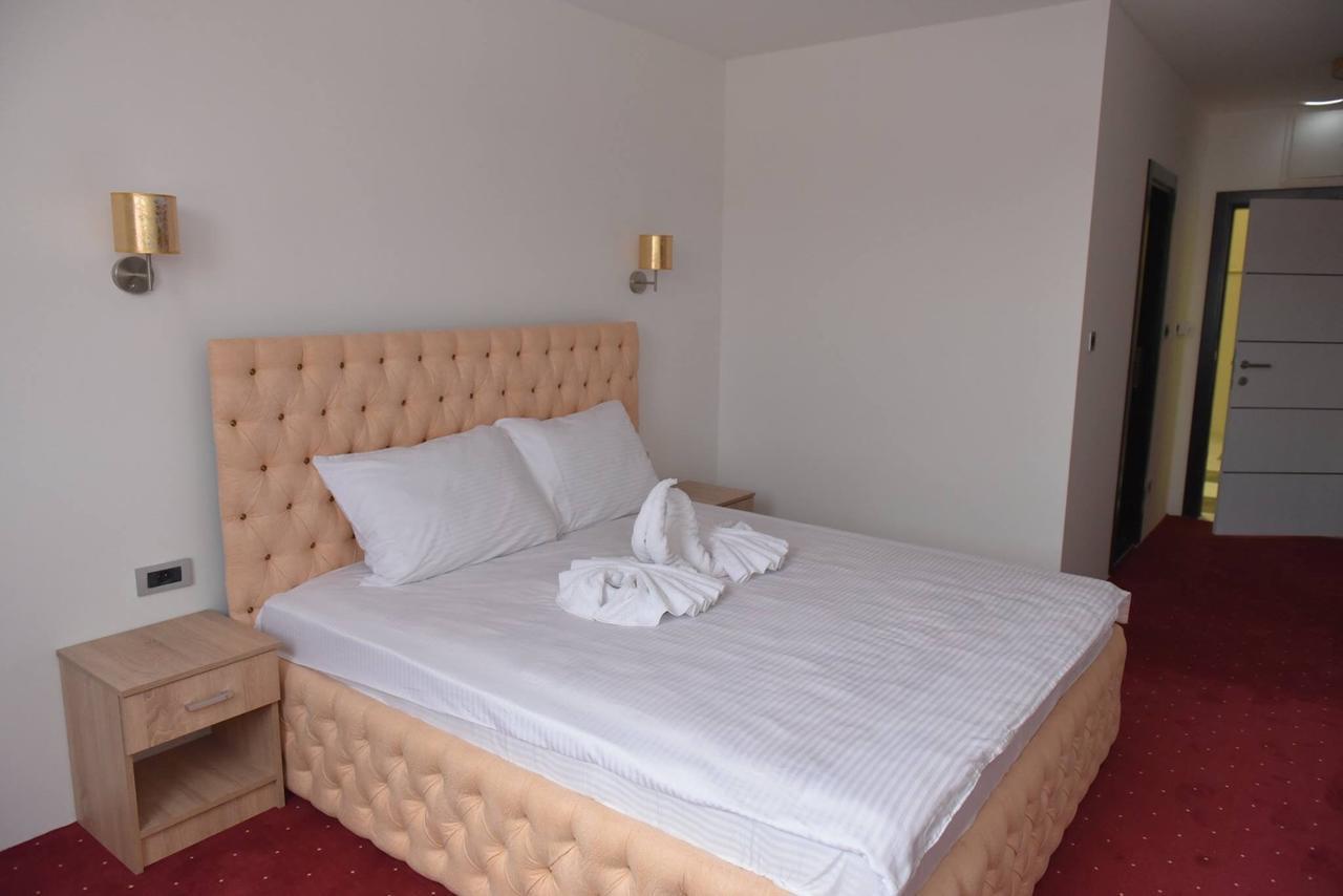Prenociste Bis Hotel Prijepolje Bagian luar foto
